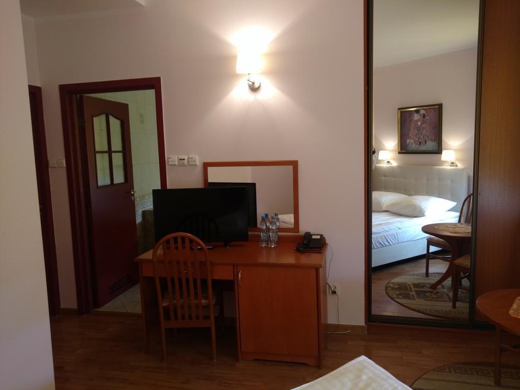 Hotel Bartis Bartoszyce Exterior foto
